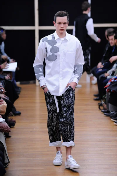 Look 24
